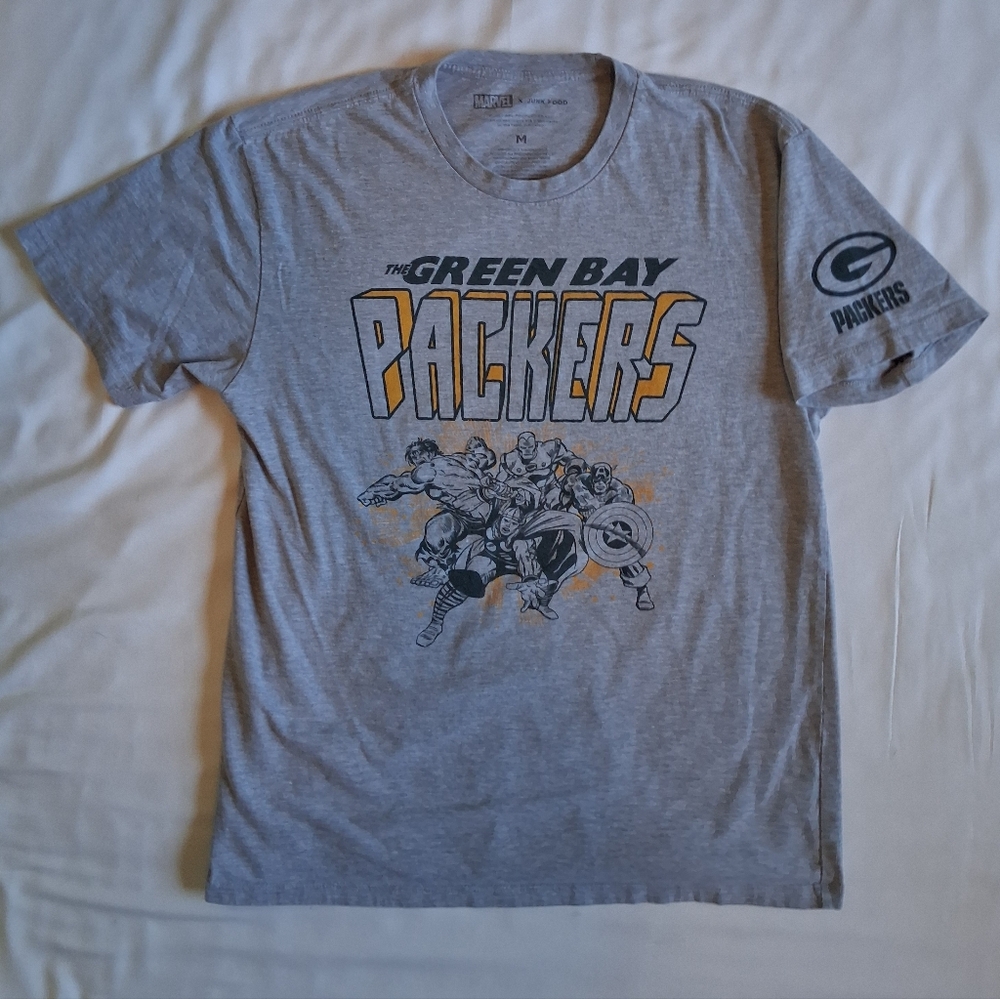 Junk Food Clothing Gray Green Bay Packers/ Marvel Graphic Tee. Size:M